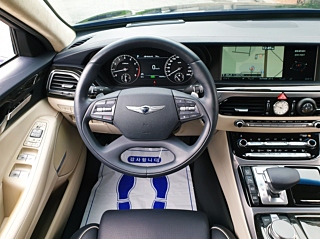 GENESIS EQ900 2016