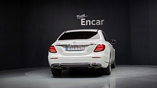 MERCEDES BENZ E-CLASS W213 2020