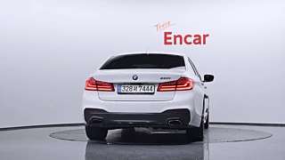 BMW 5-SERIES G30 2017