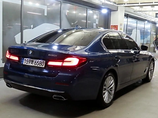 BMW 5-SERIES G30 2020