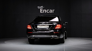 MERCEDES BENZ E-CLASS W213 2020