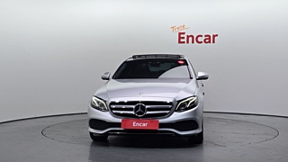 MERCEDES BENZ E-CLASS W213 2017