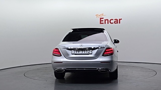 MERCEDES BENZ E-CLASS W213 2017