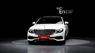 MERCEDES BENZ E-CLASS W213 2019
