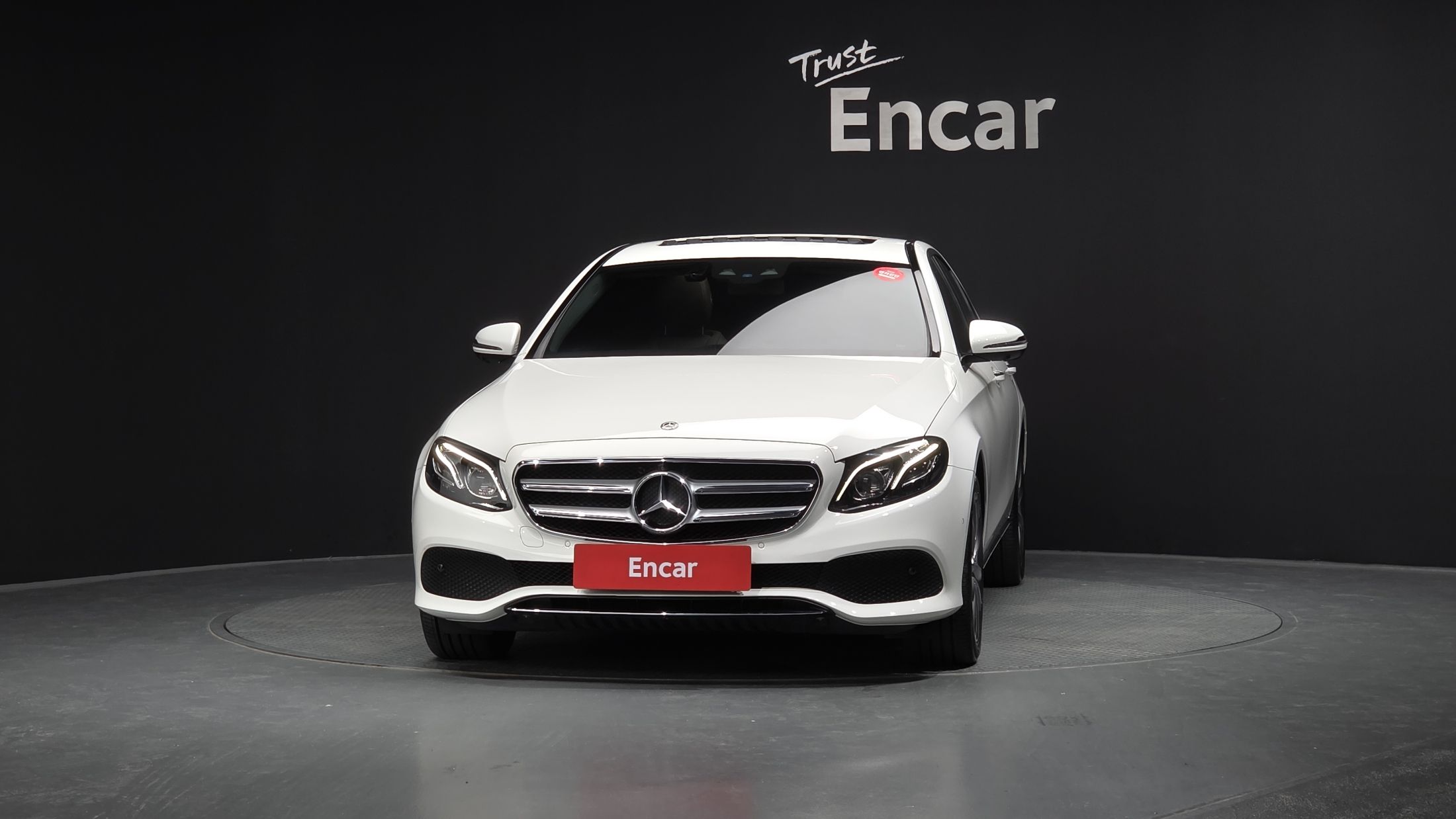 MERCEDES BENZ E-CLASS W213 2019