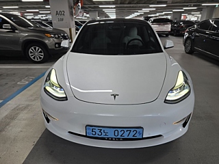 TESLA MODEL 3 2022
