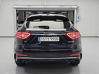 MASERATI LEVANTE 2019