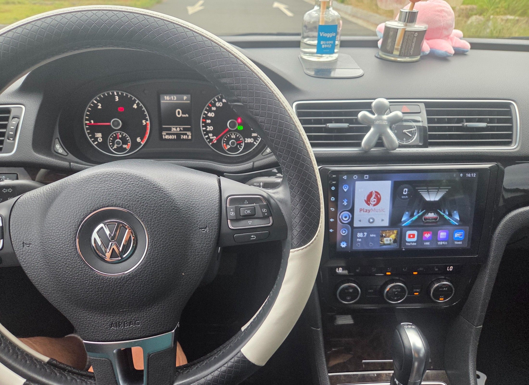 VOLKSWAGEN PASSAT 2014