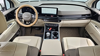 KIA CARNIVAL 2024