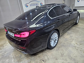 BMW 5-SERIES G30 2021