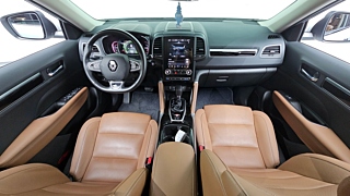 SAMSUNG QM6 2024