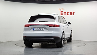 PORSCHE CAYENNE PO536 2023