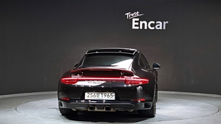 PORSCHE 911 2019