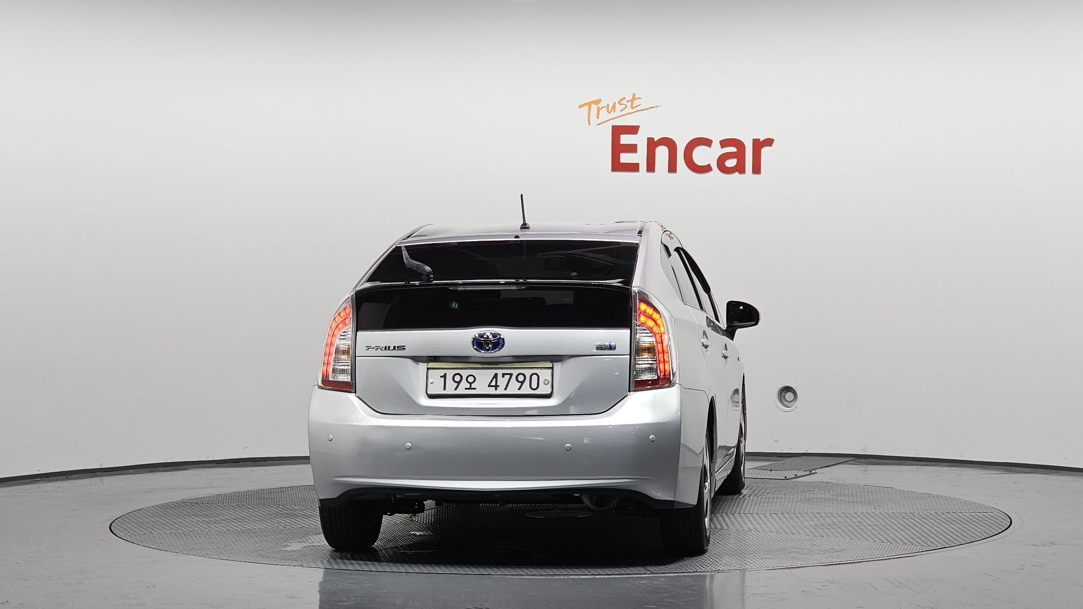 TOYOTA PRIUS 2013