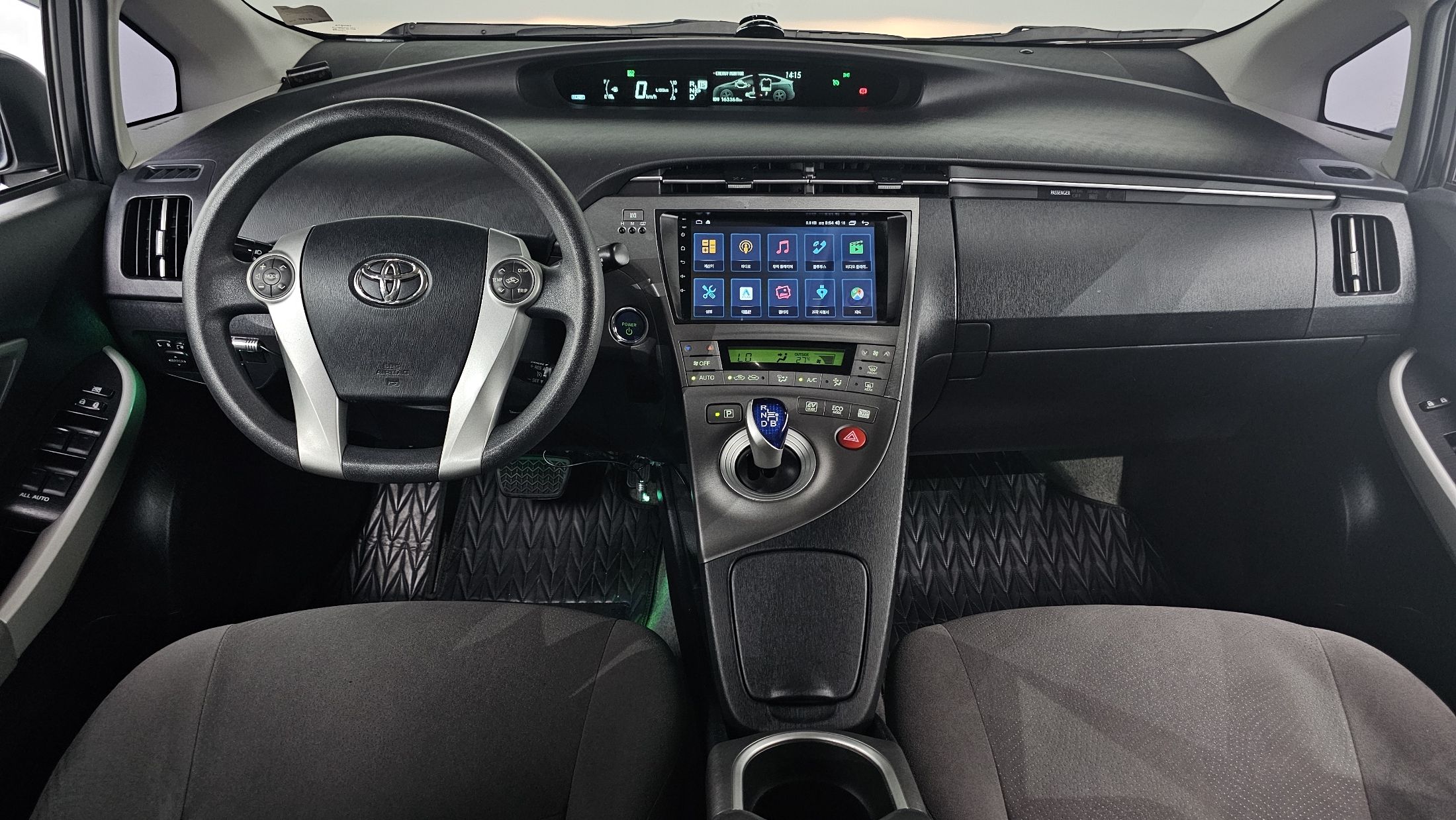 TOYOTA PRIUS 2013
