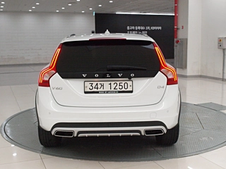 VOLVO V60 CROSS COUNTRY 2018