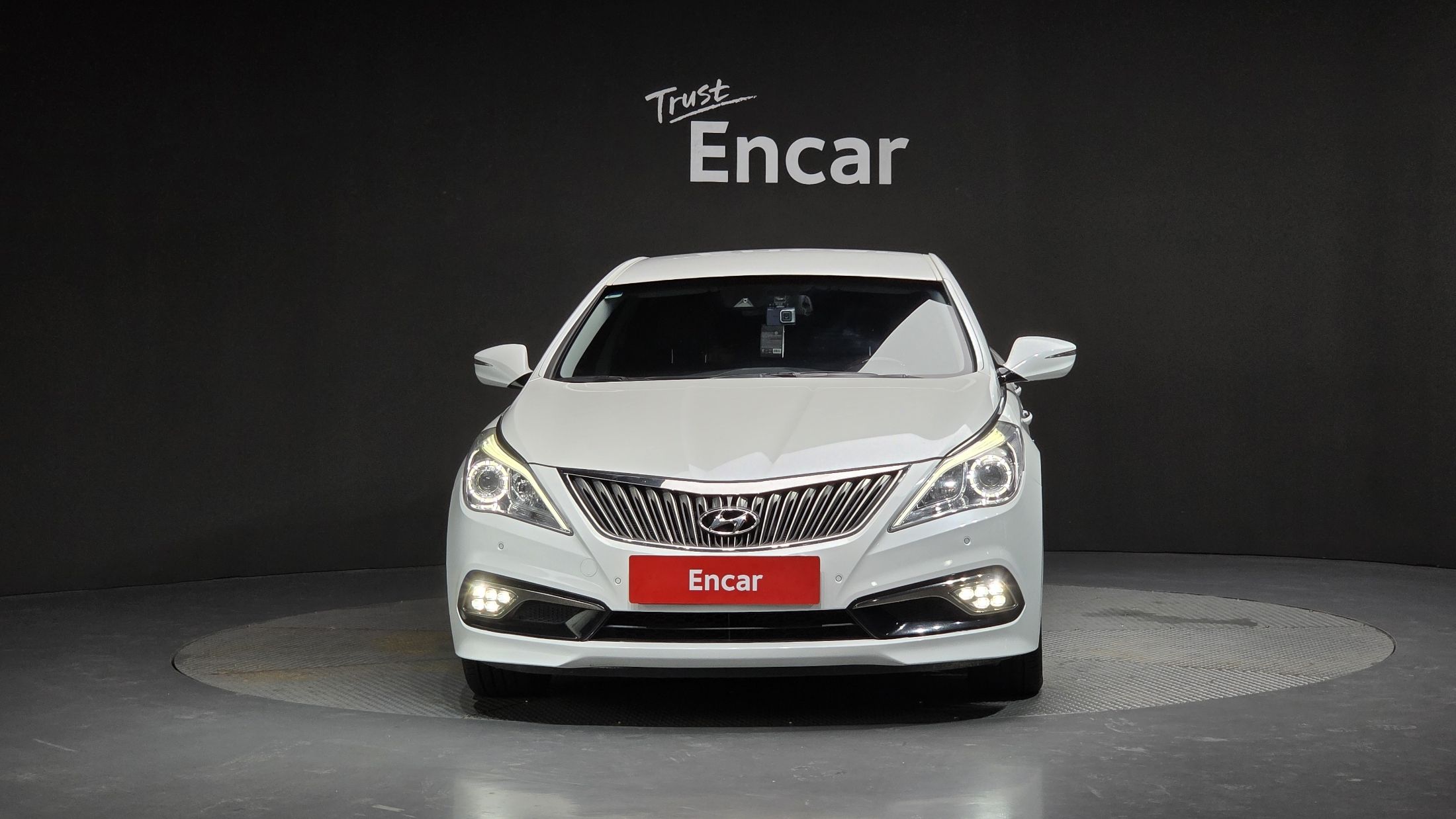 HYUNDAI GRANDEUR HG 2016