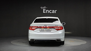 HYUNDAI GRANDEUR HG 2016