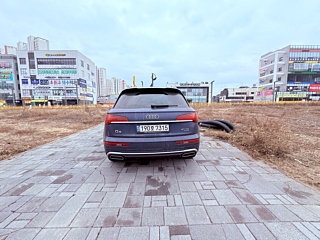 AUDI Q5 FY 2022