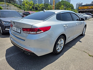 KIA K5 2017