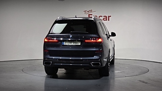 BMW X7 G07 2021