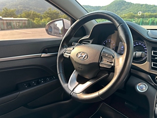 HYUNDAI AVANTE AD 2019