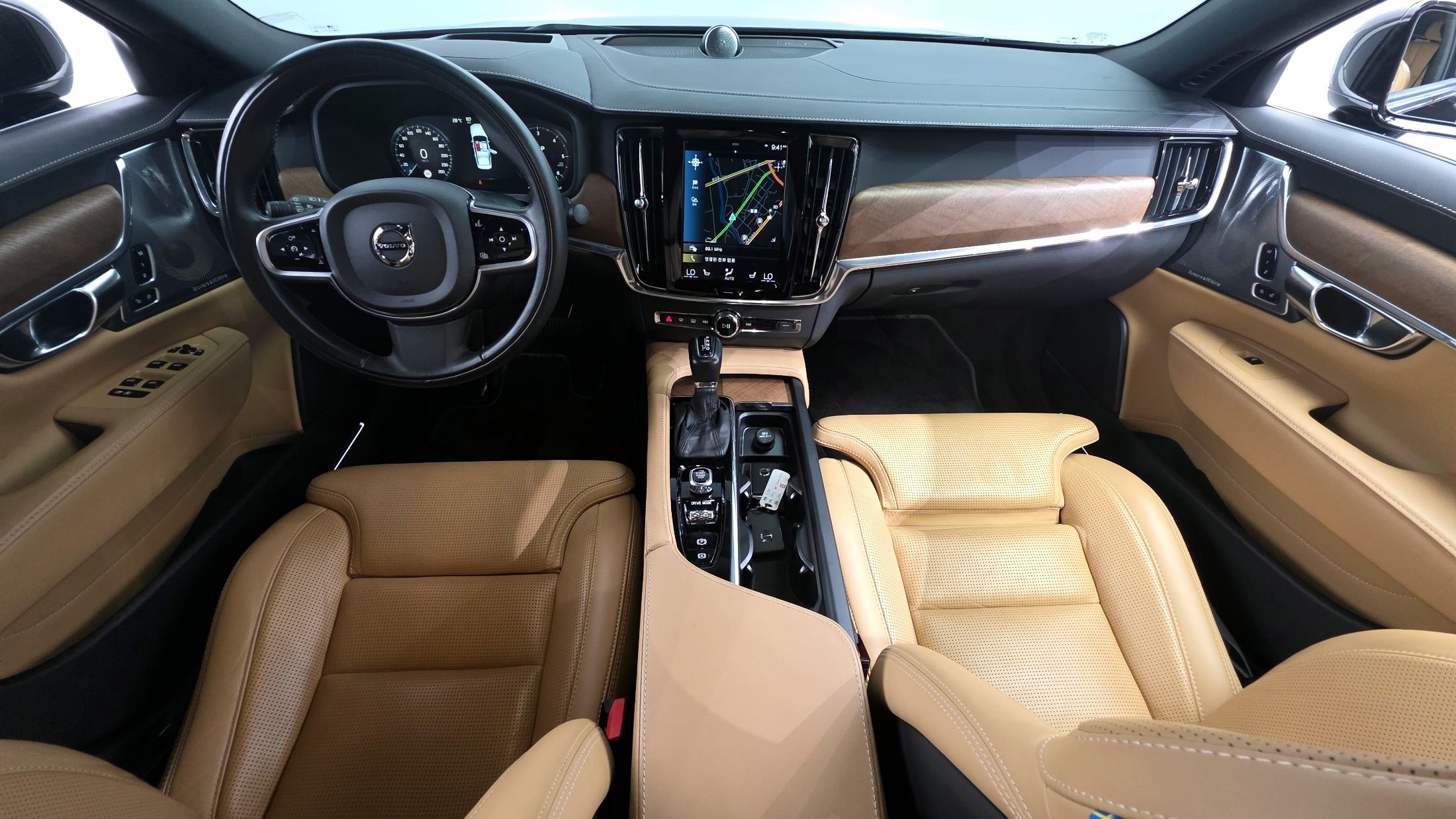 VOLVO S90 2019