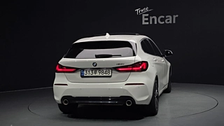BMW 1-SERIES F40 2021
