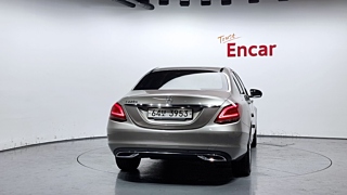 MERCEDES BENZ C-CLASS W205 2019