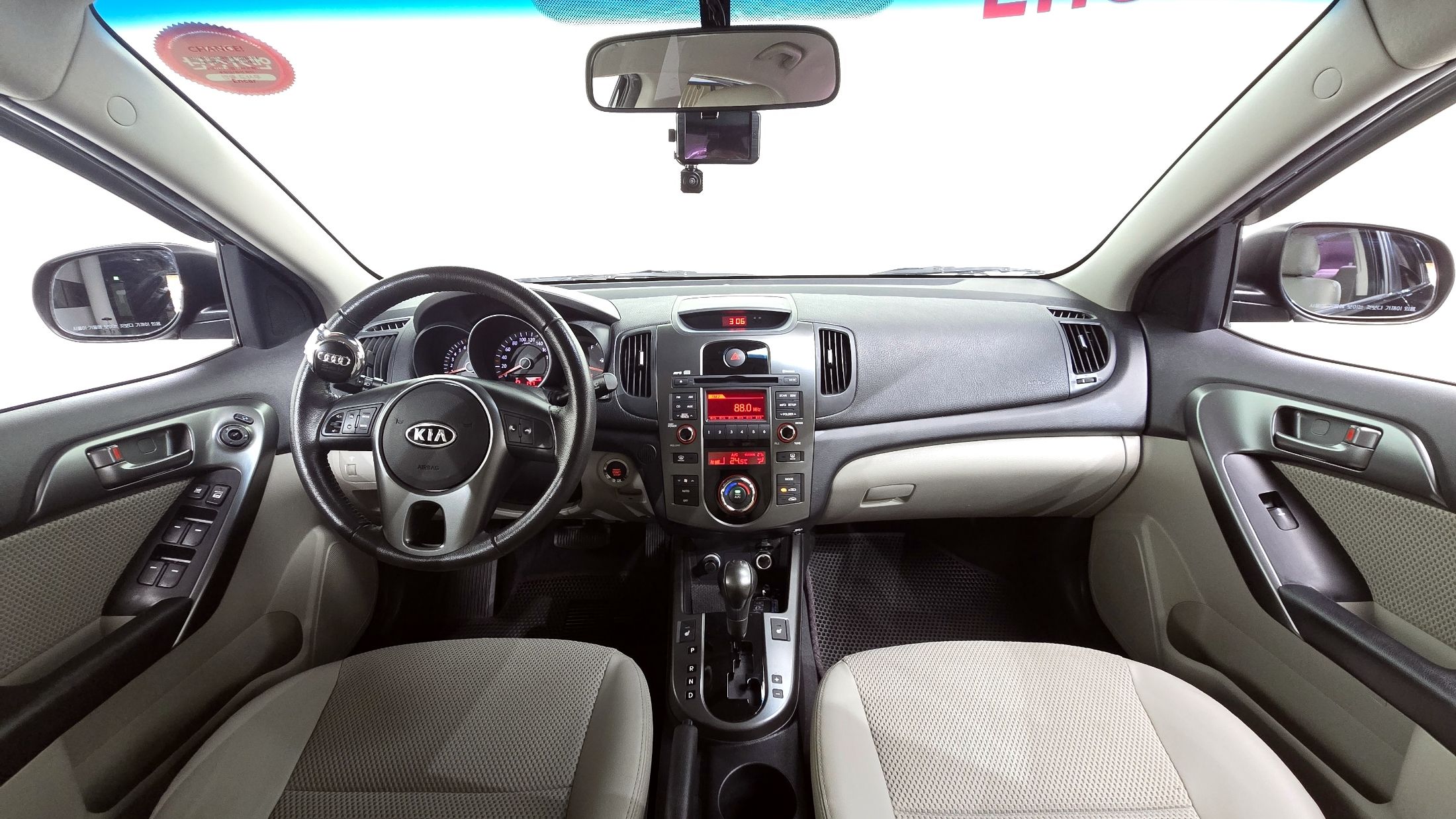 KIA PORTE 2010