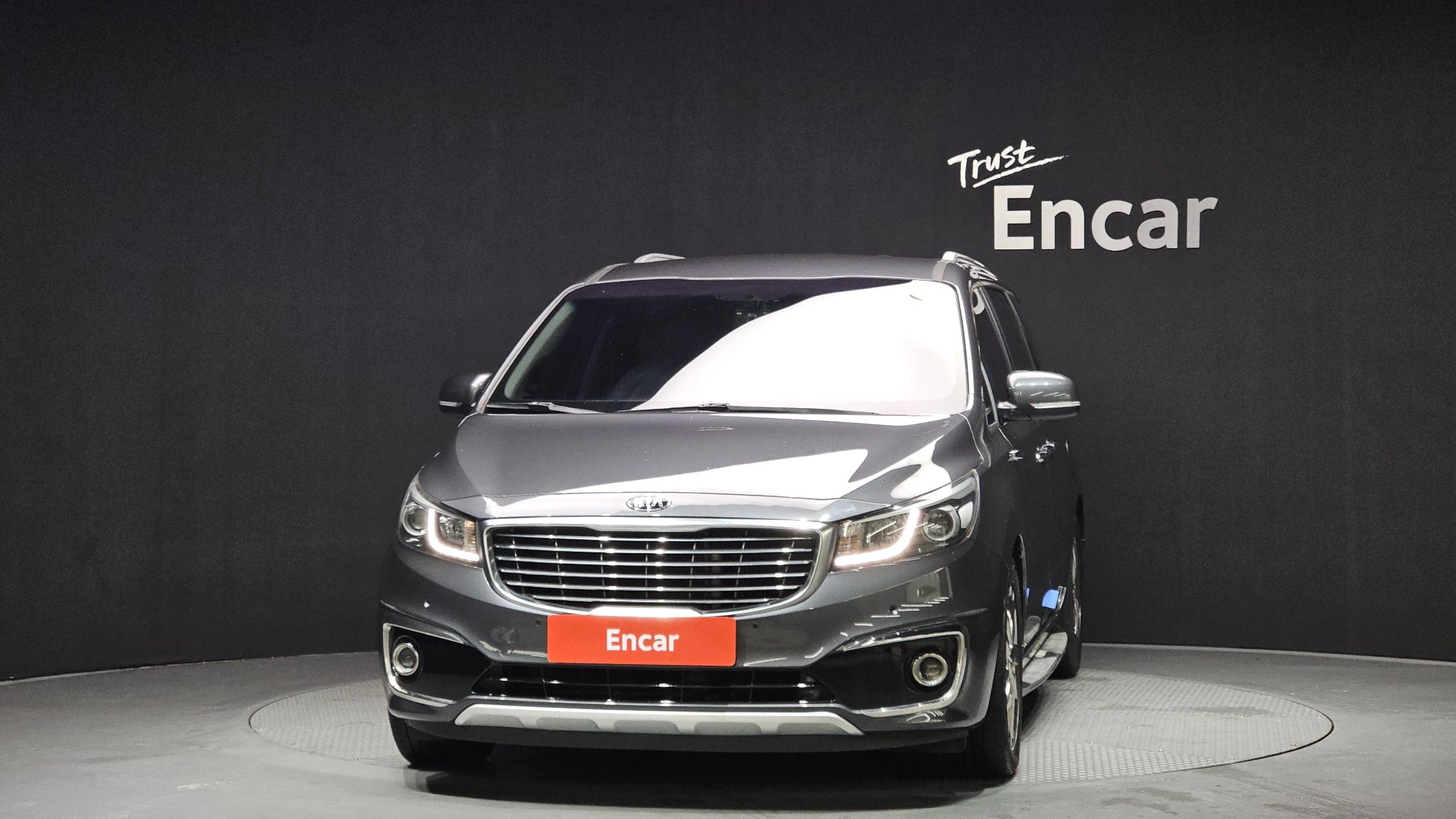 KIA CARNIVAL 2016