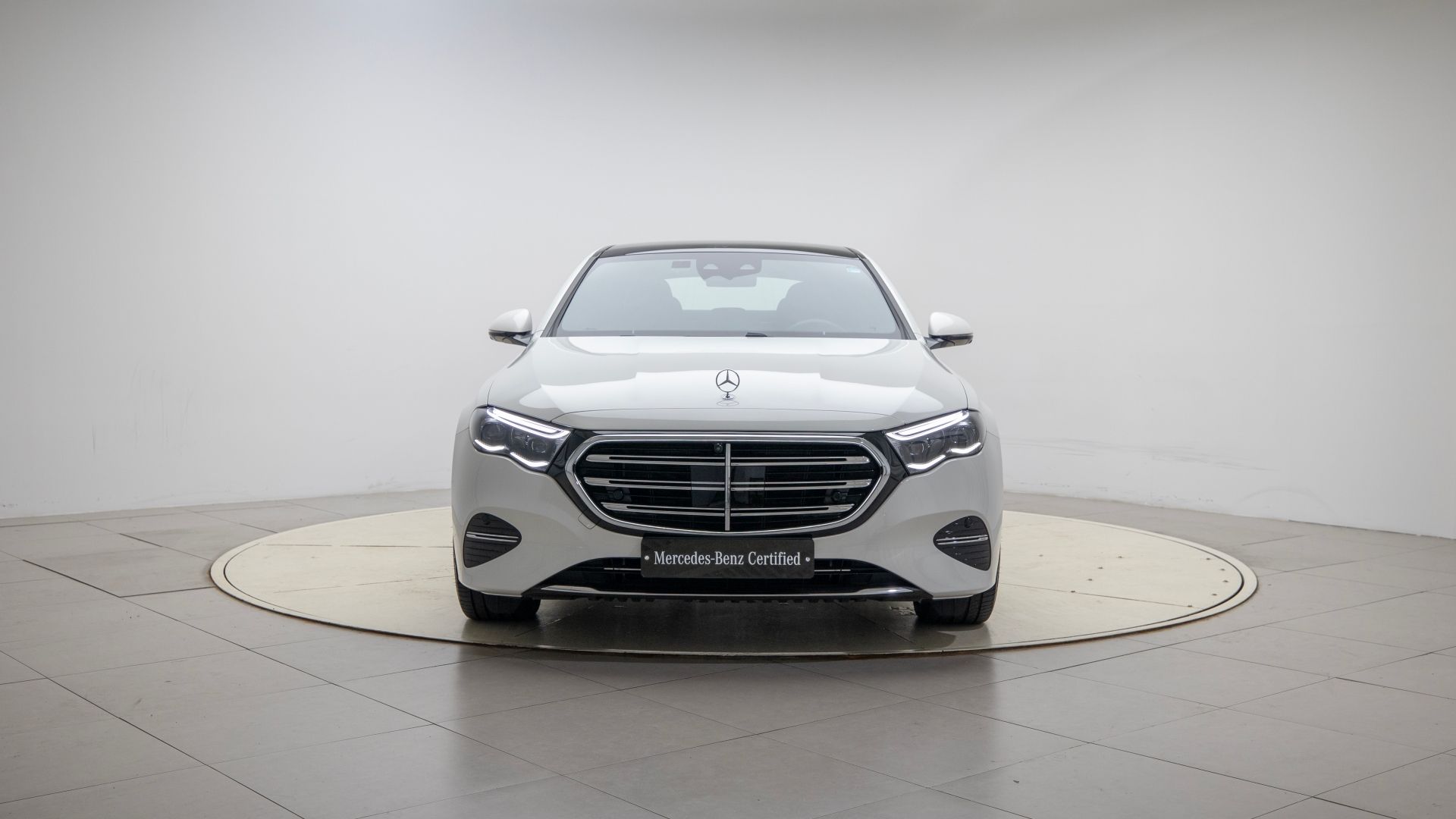 MERCEDES BENZ E-CLASS W214 2024