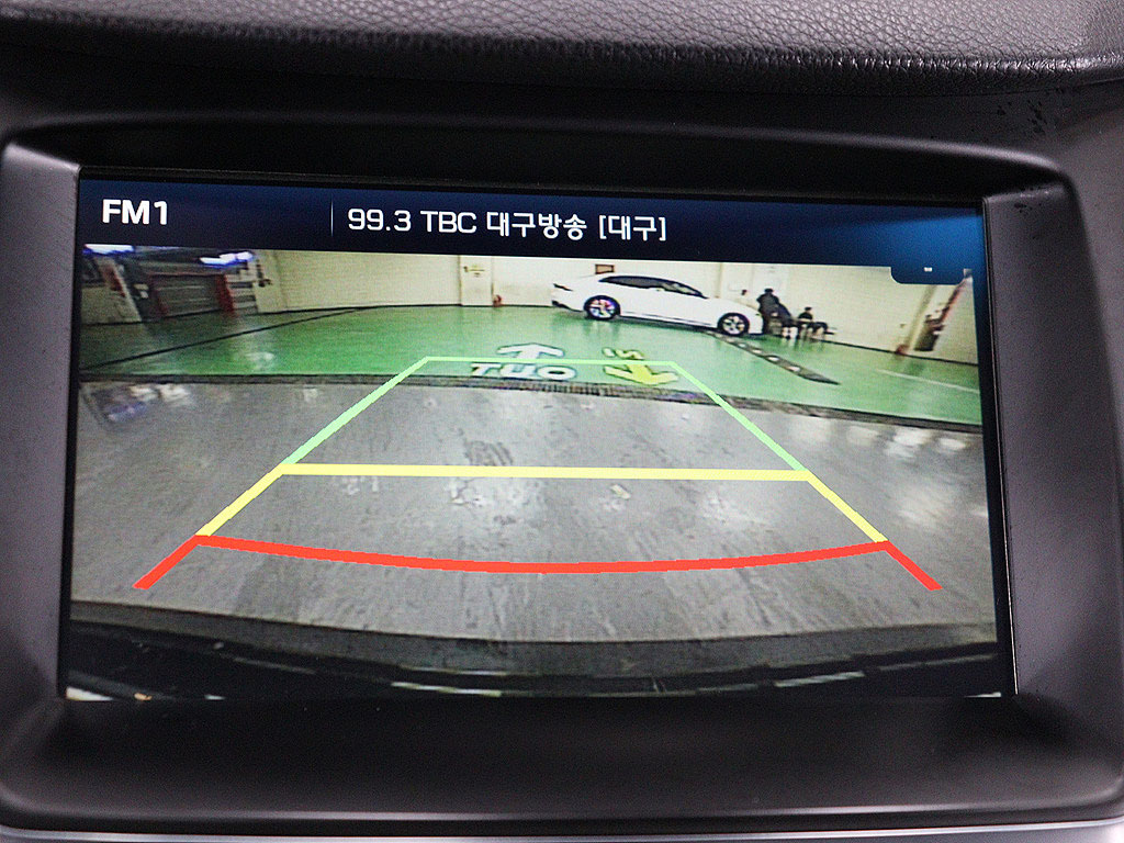 HYUNDAI GRANDEUR HG 2015