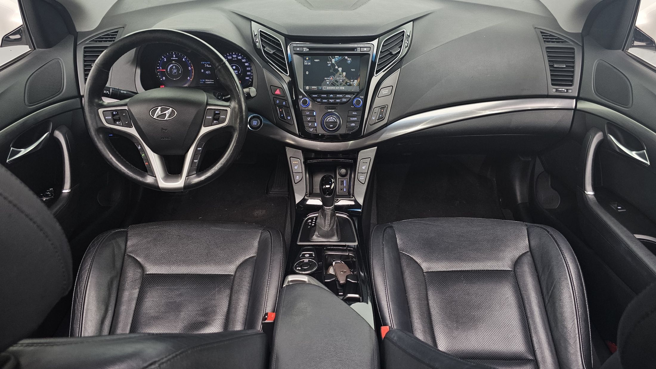 HYUNDAI I40 SALOON 2012