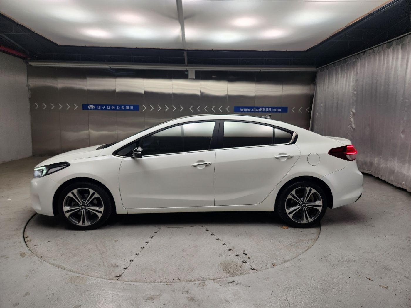 KIA K3 2016