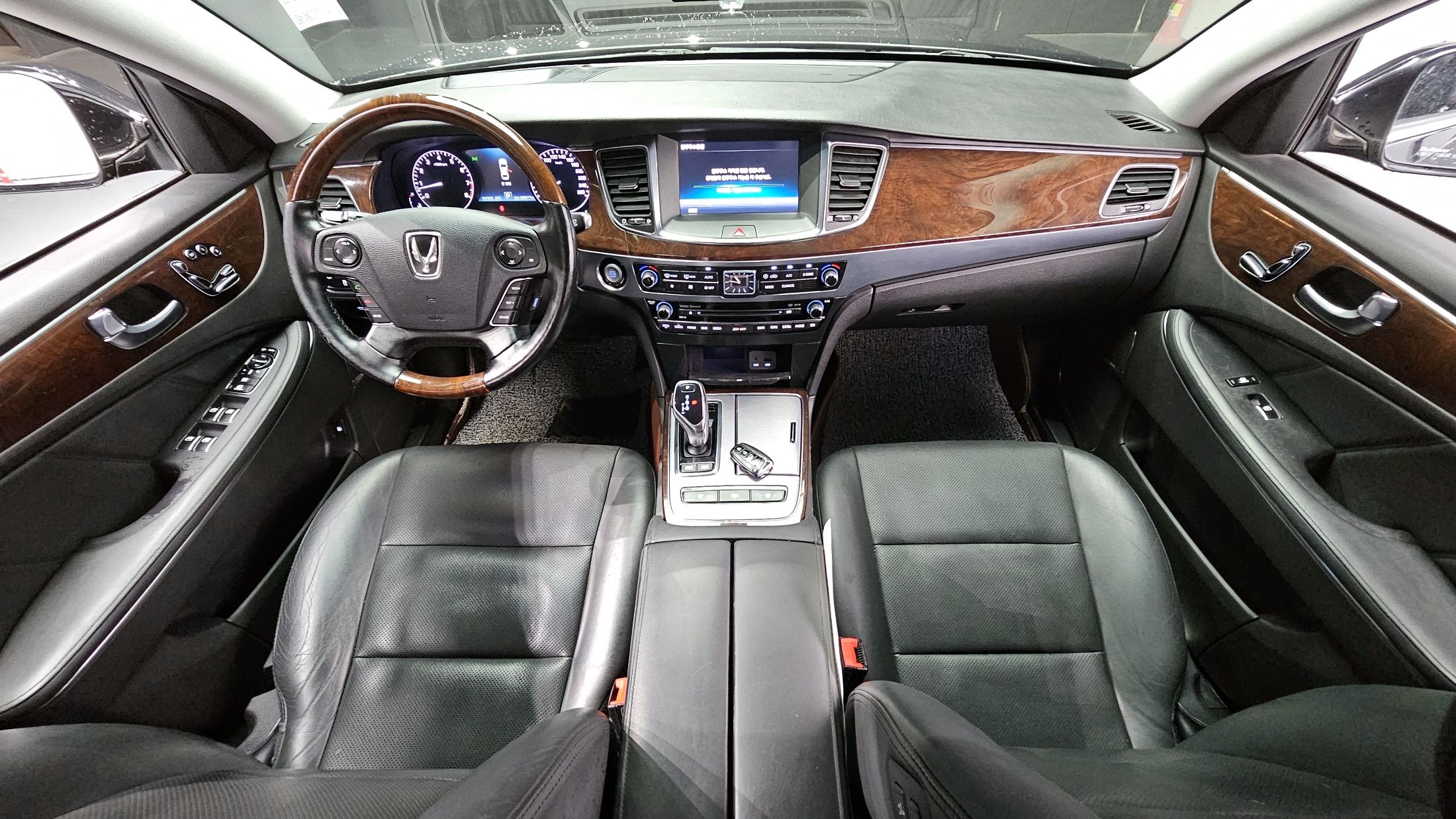 HYUNDAI EQUUS NEW 2013