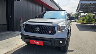 TOYOTA TUNDRA 2018