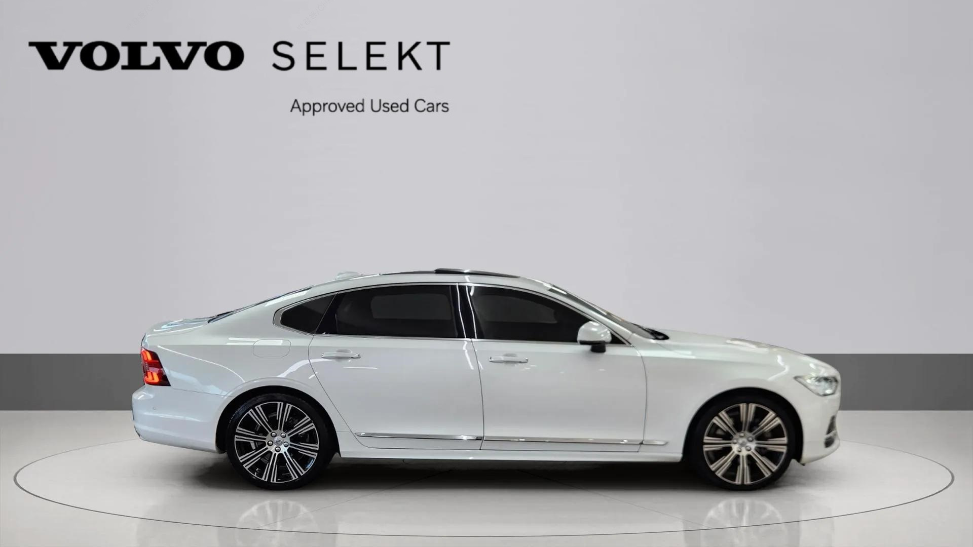 VOLVO S90 2021