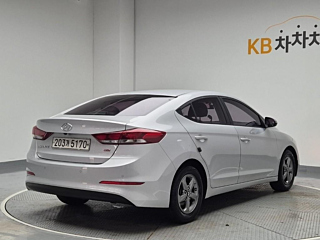 HYUNDAI AVANTE AD 2017