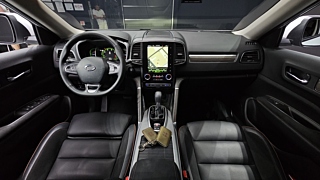 SAMSUNG QM6 2022