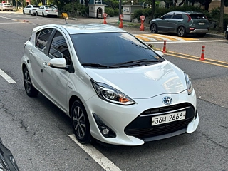 TOYOTA PRIUS C 2018