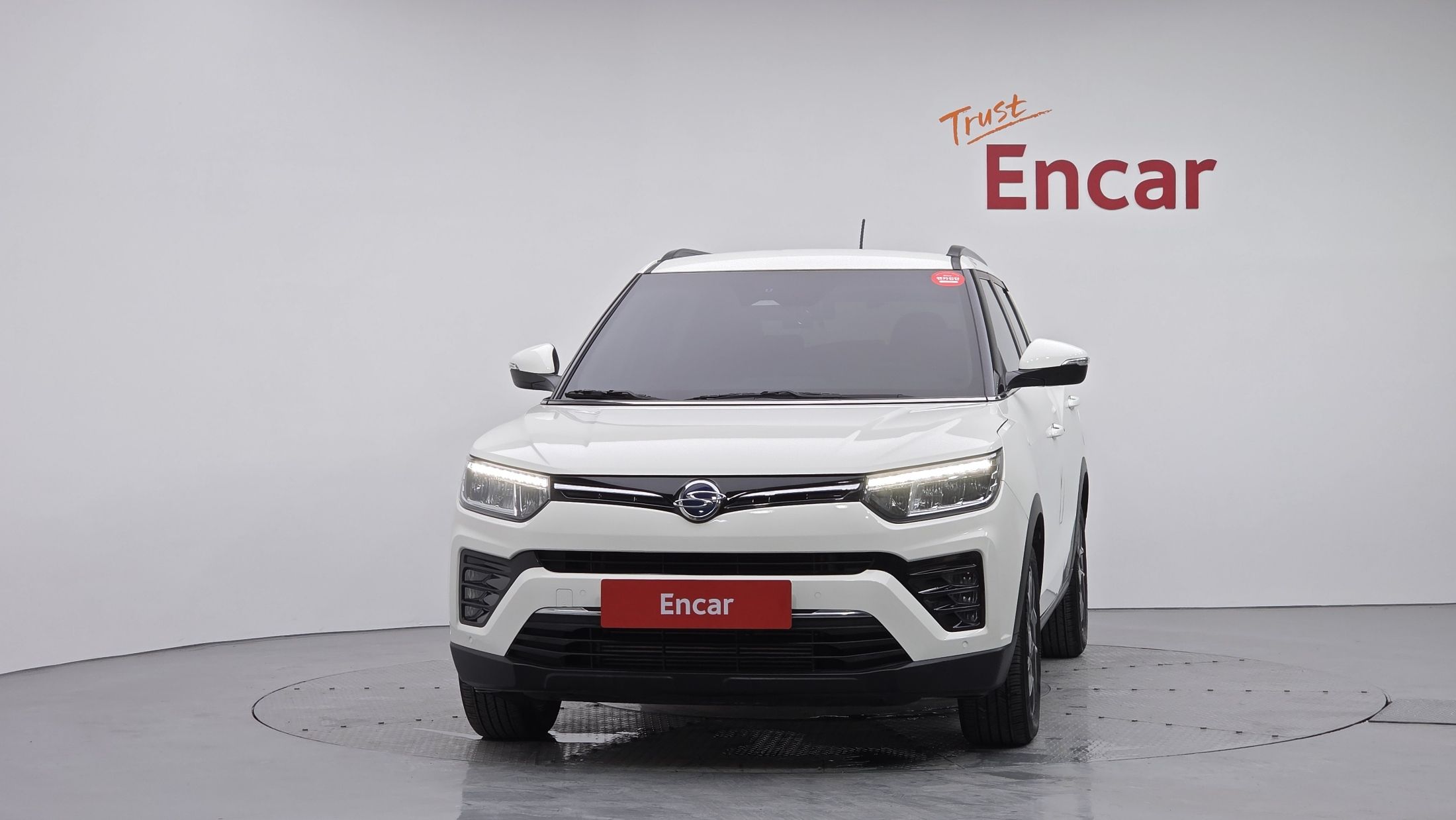 SSANGYONG TIVOLI VERY NEW 2022