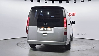 HYUNDAI STARIA 2022