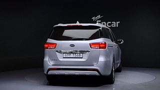 KIA CARNIVAL 2017