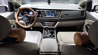 KIA CARNIVAL 2017