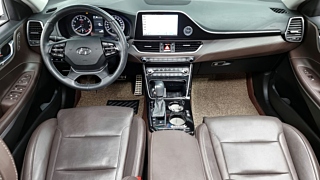 HYUNDAI GRANDEUR IG 2017