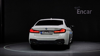 BMW 5-SERIES G30 2021