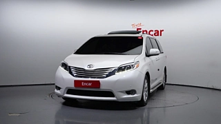 TOYOTA SIENNA 2017