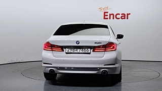 BMW 5-SERIES G30 2018