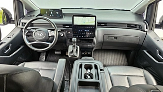 HYUNDAI STARIA  Tourer 11 Seater 2022